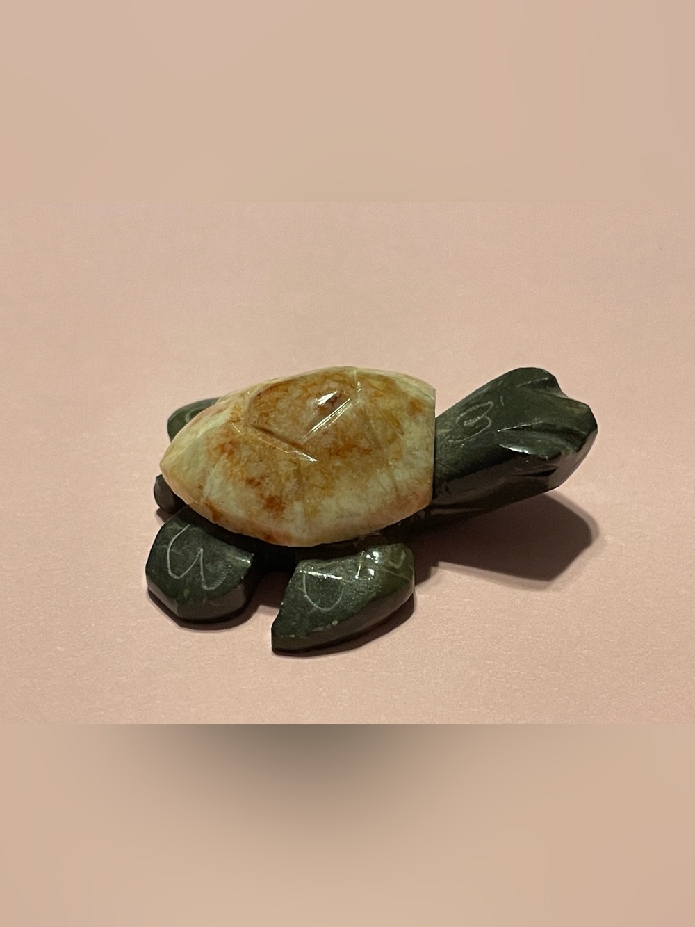 Ecuador Stone Miniature Turtle Figurine - Picture 3 of 9